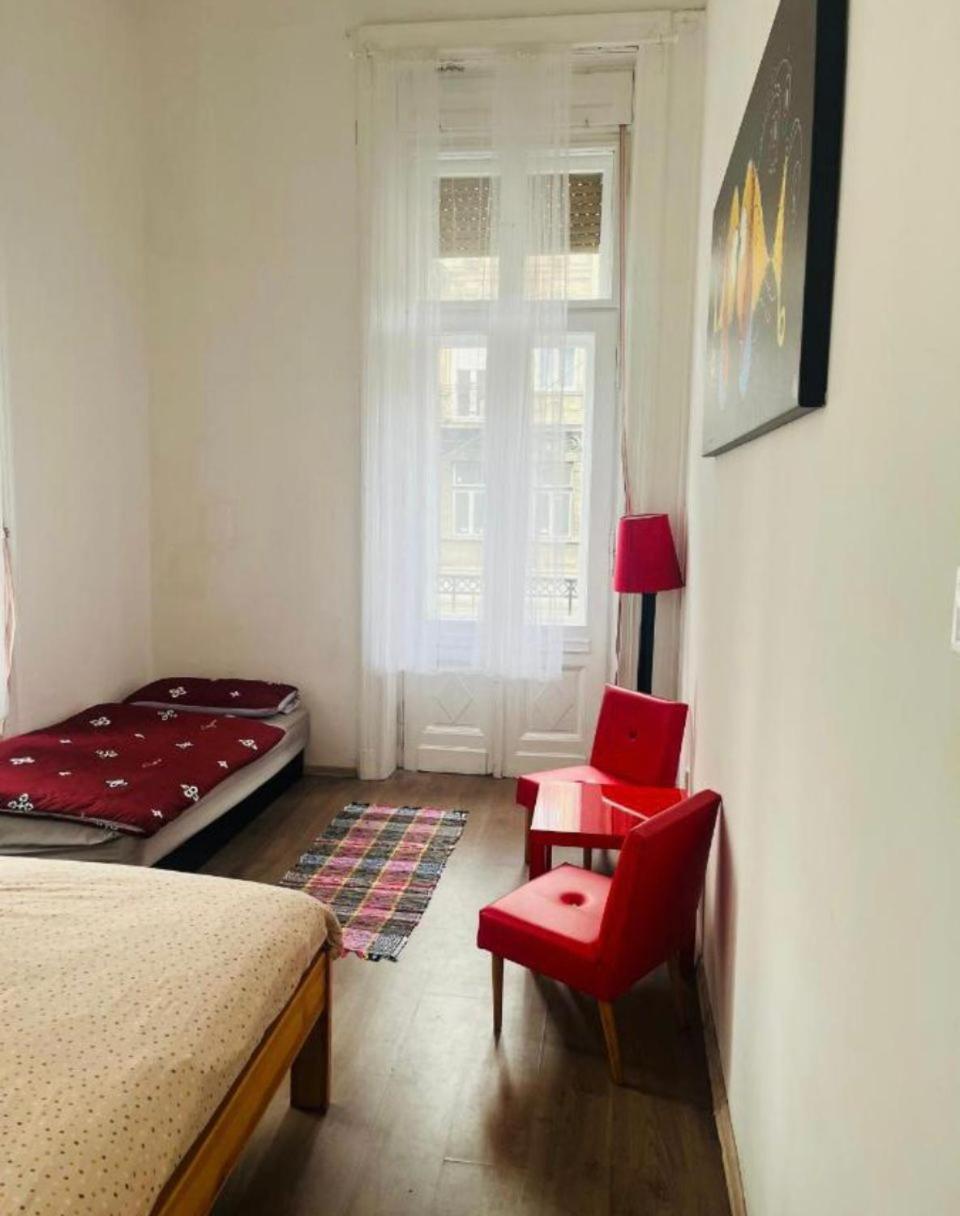 Doxie Rooms And Beds Budapest Extérieur photo